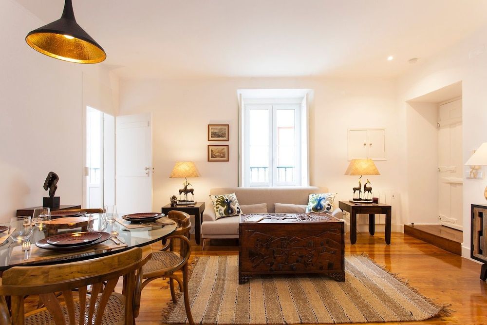 Stylish Lisbon Apartment in Alfama Apartment, 2 Bedrooms (1) 12