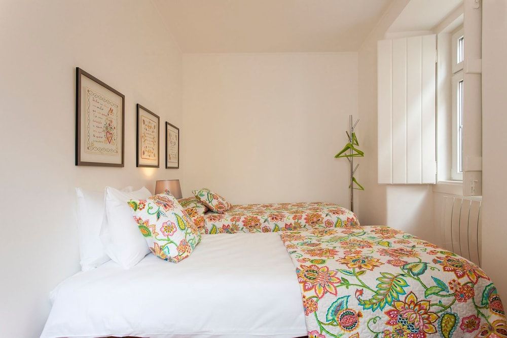 undefined Stylish Lisbon Apartment in Alfama 8