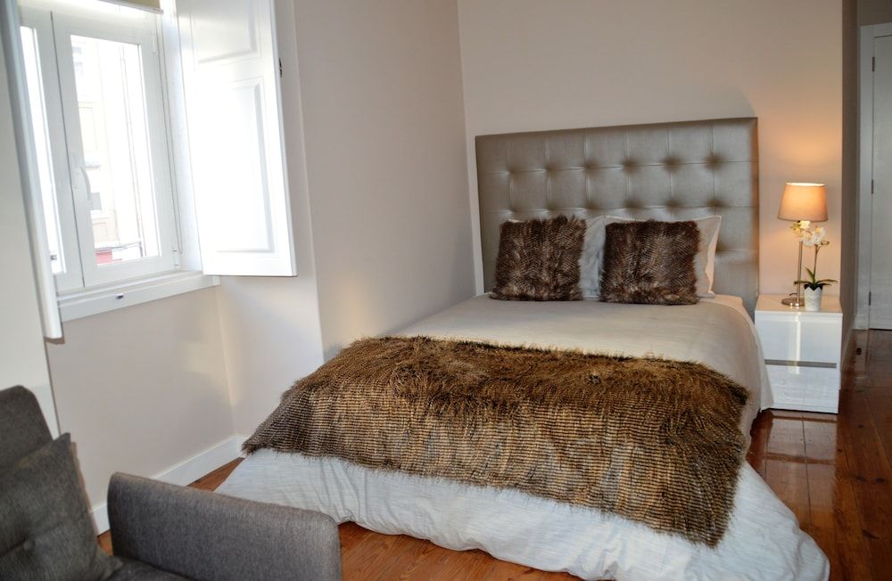undefined Rooms Fado 8