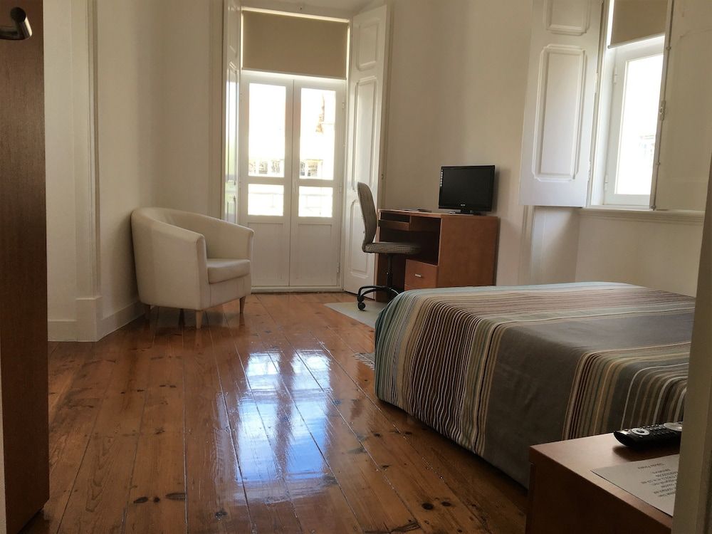 undefined Rooms Fado 5