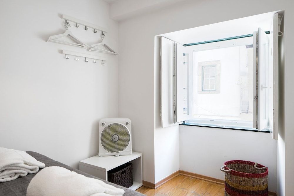 Contemporary by Apartments Alfama City Apartment, 1 Bedroom 9
