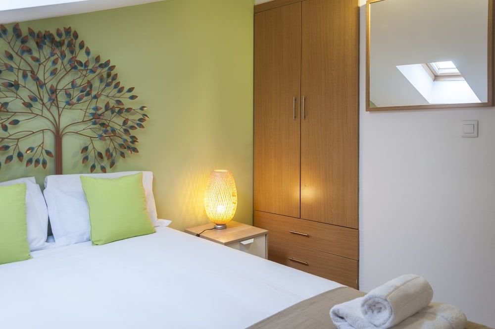 Contemporary by Apartments Alfama Duplex, 2 Bedrooms 5