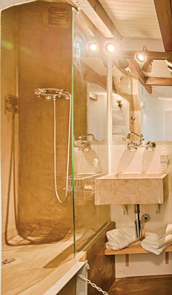 undefined Delightful & Quirky 1 Bedroom 8