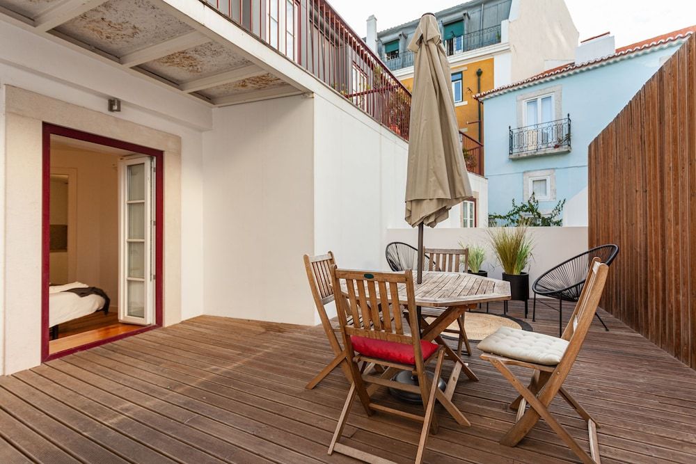 Gonzalo's Guest Apartments - Alfama Terrace Superior Apartment 17