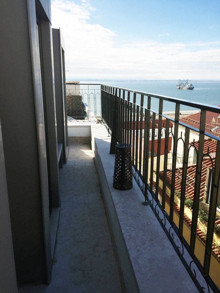 undefined Tejo River by Apartments Alfama 7