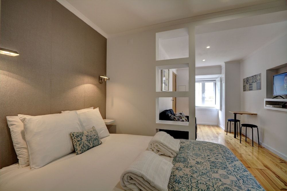 undefined Martim Vaz Design by Apartments Alfama 4