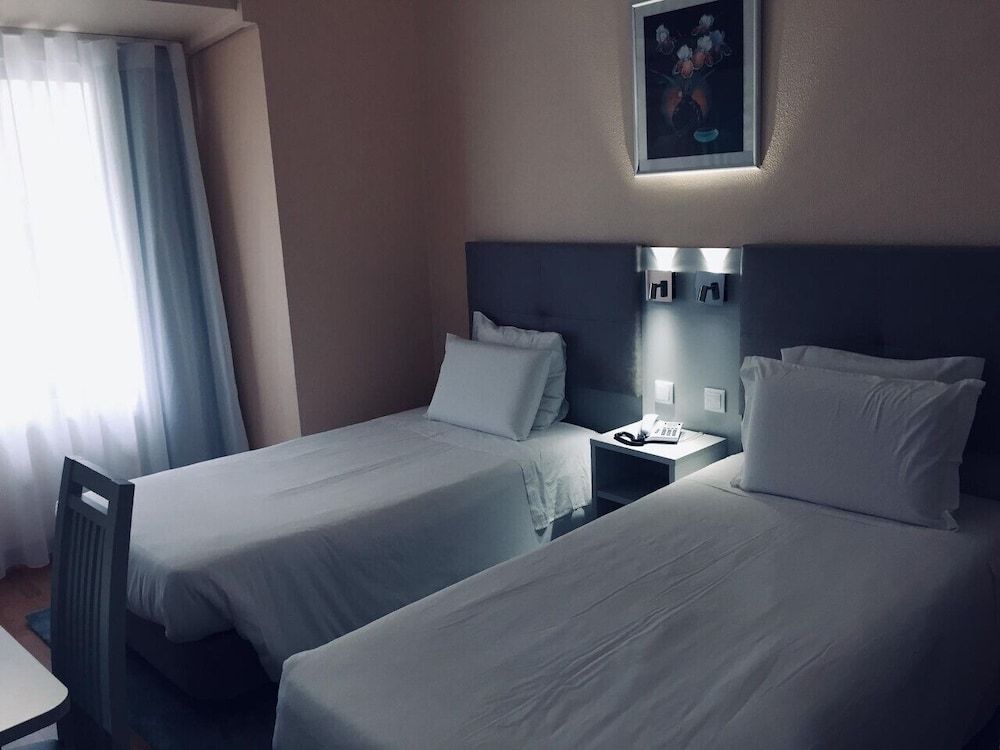 Hotel Excelsior Twin Room 5