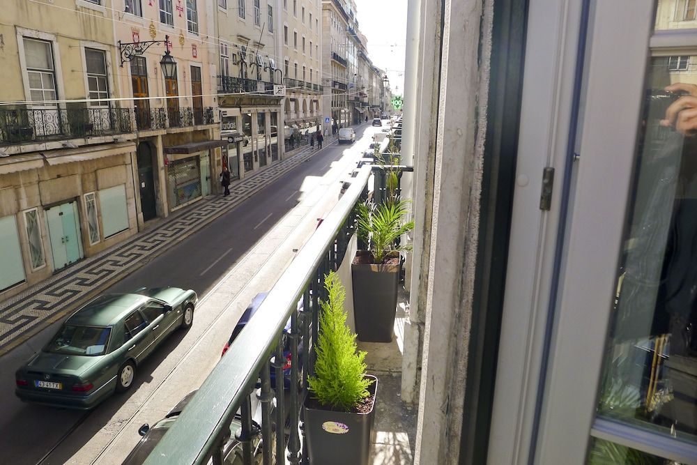 LV Premier Baixa FI Apartment, 2 Bedrooms, Balcony, City View 9