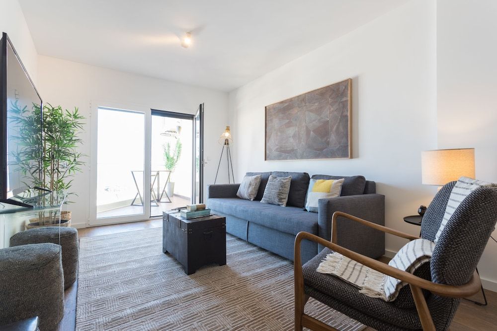 Alfama Lounge Three-Bedroom Apartment w/ River View and Parking - by LU Holidays Panoramic Apartment, 3 Bedrooms, River View 21