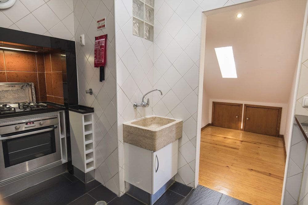 Santa Justa Elevator by Rentestate Apartment, 1 Queen Bed with Sofa bed, Non Smoking 10