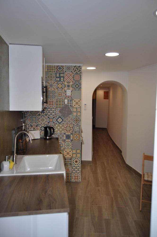 undefined Cativos Alfama by Team4You 8