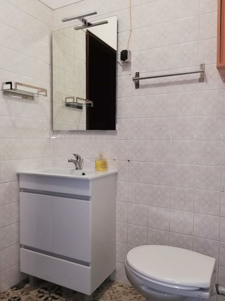 TripGeo Apartment Roma Comfort Twin Room, 2 Bedrooms, Lanai 6