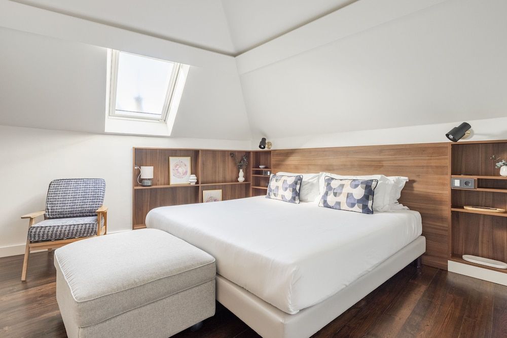 undefined Lisbon Downtown Luxury Family Residence 9