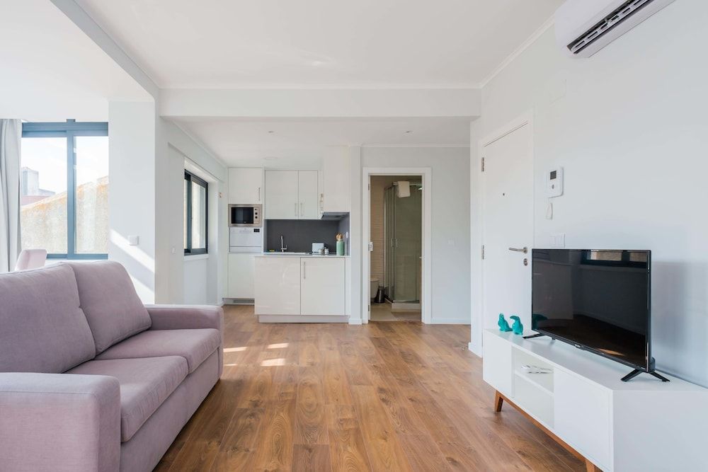 137 Lux Residence Superior Studio, 1 Queen Bed with Sofa bed, Accessible, Non Smoking 6