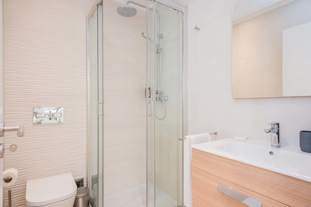 137 Lux Residence Studio (C) 5