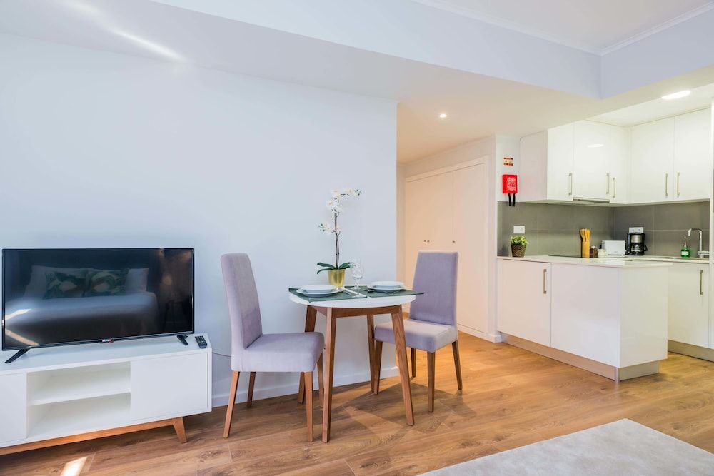 137 Lux Residence Studio (C) 7