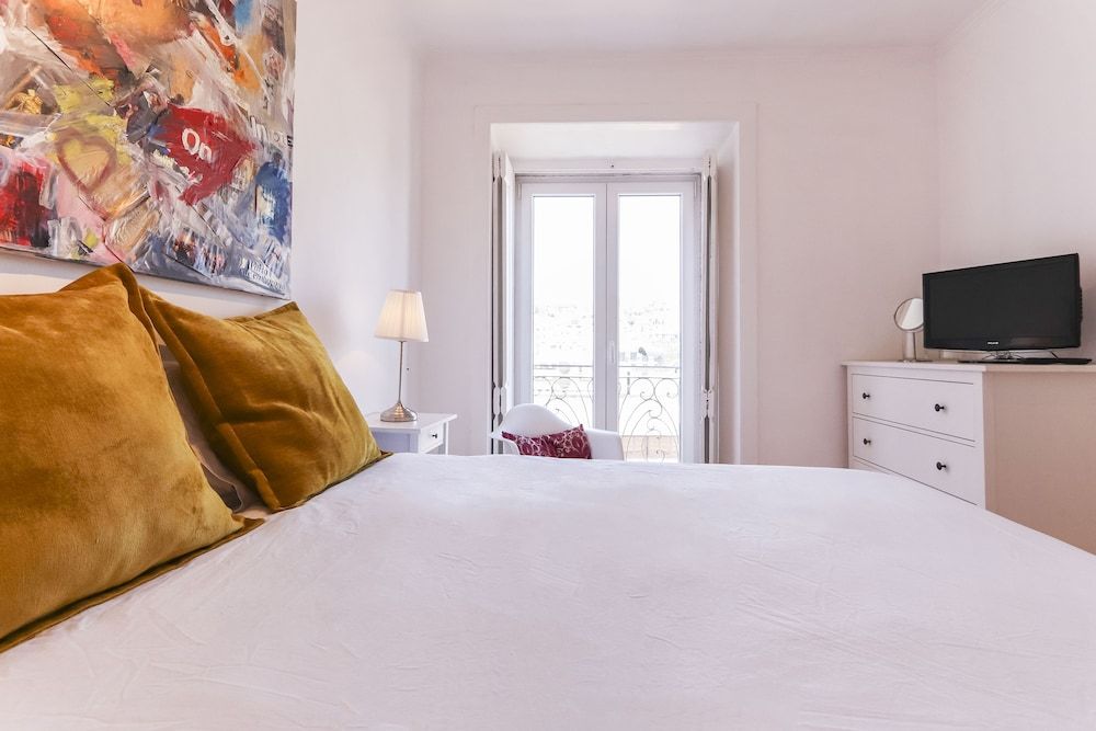 undefined Typical Mouraria by Homing 6