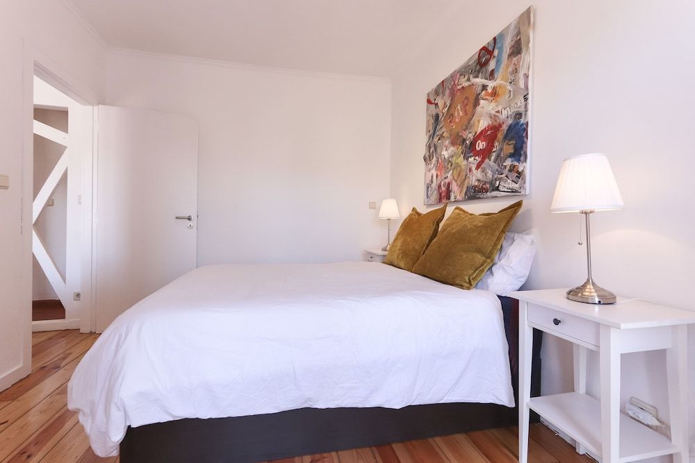 undefined Typical Mouraria by Homing 7