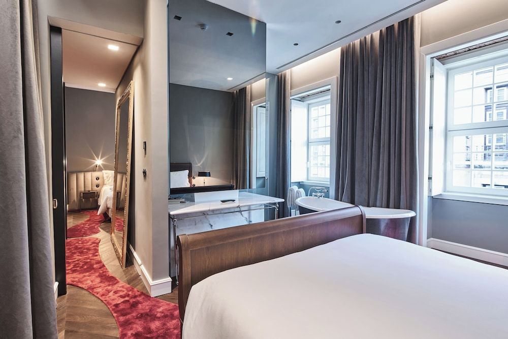 Luxury Apartment