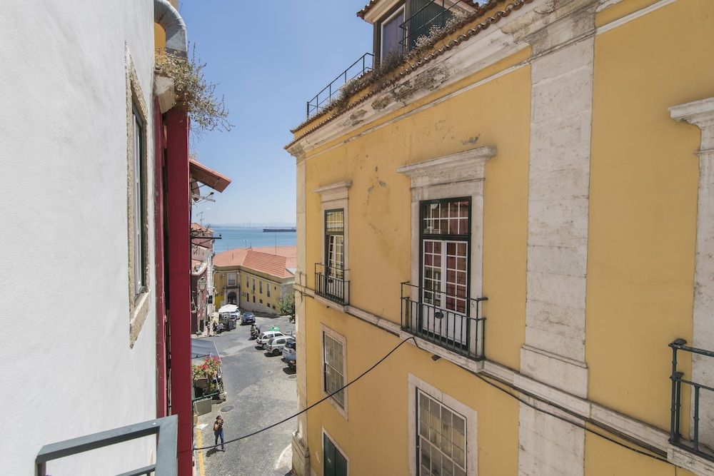undefined Cozy Flat in the Heart of Alfama 4