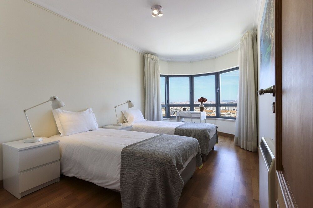 undefined Bellevue Apartment by Homing 6