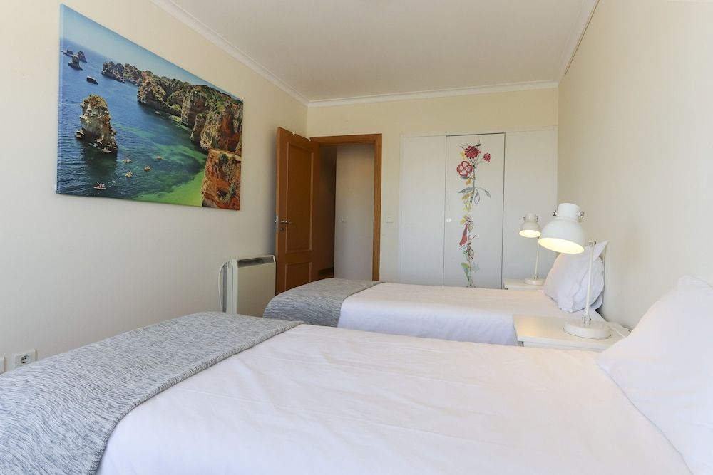 undefined Bellevue Apartment by Homing 2