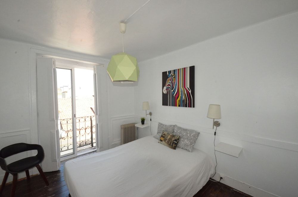 The Original Lisbon Guesthouse Double Room, Shared Bathroom, City View (Terrace) 8