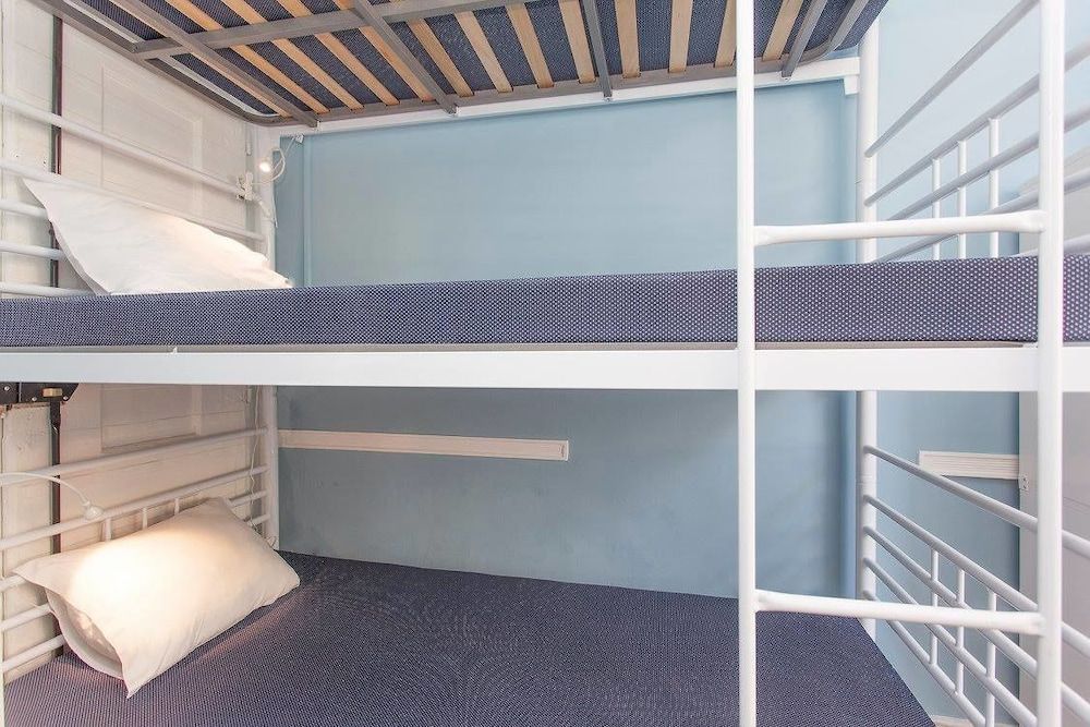 5 Sins Chiado Hostel Shared Dormitory, Mixed Dorm, Shared Bathroom (1 bed in 7 Bed Dorm)