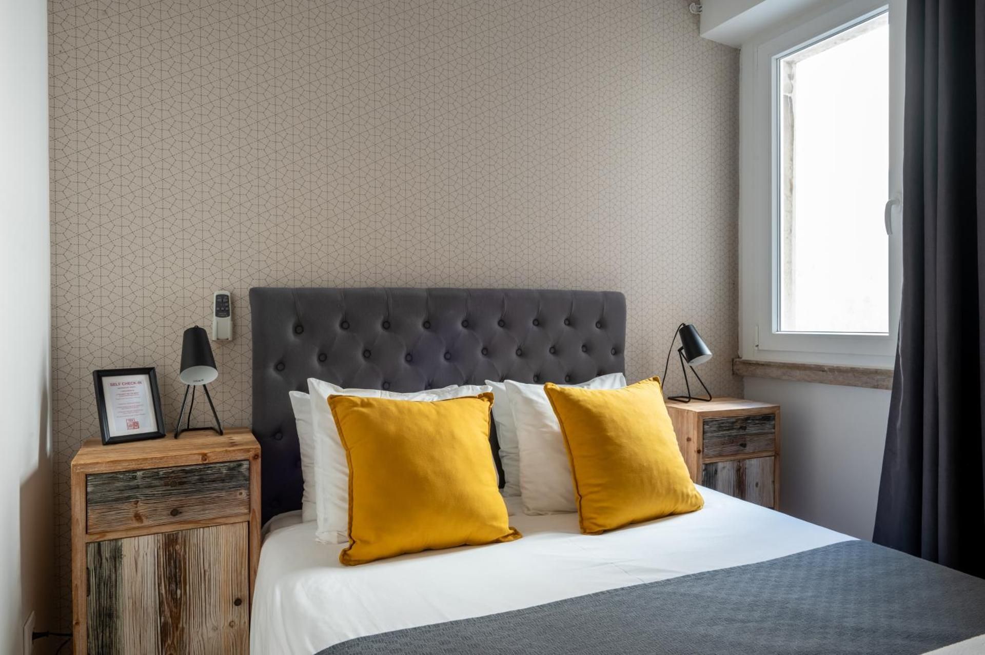 undefined DuMont Lisbon Guesthouse 10