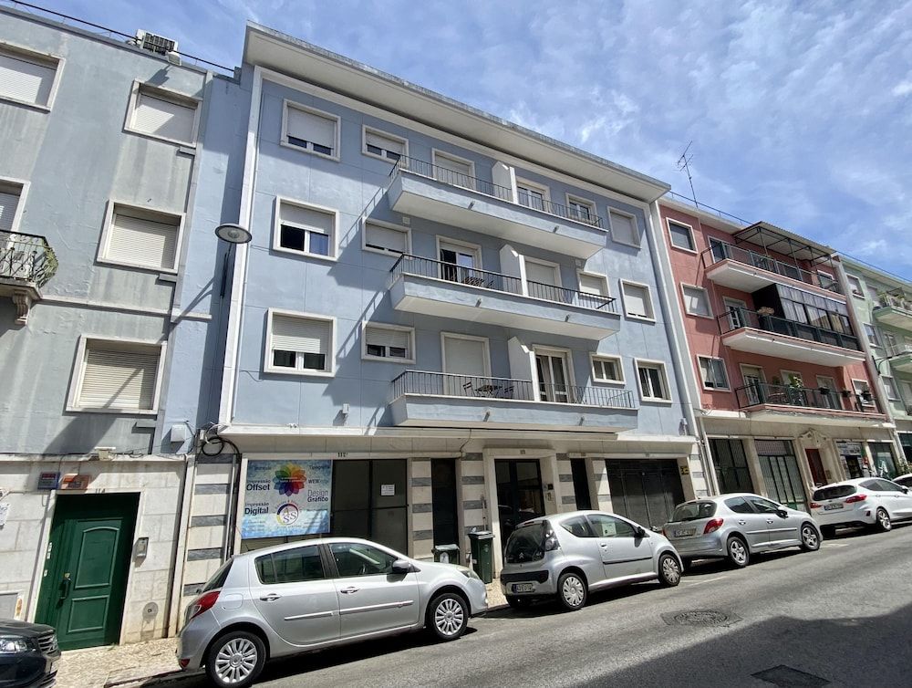 undefined DuMont Lisbon Guesthouse 2