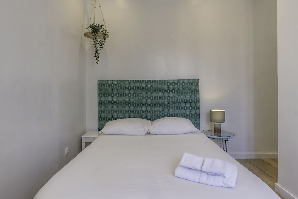 undefined The Color Hostel 5