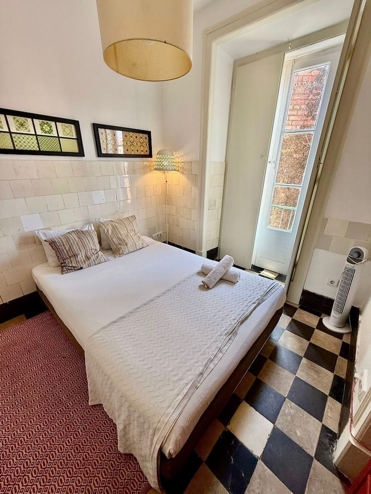 undefined The Color Hostel 7