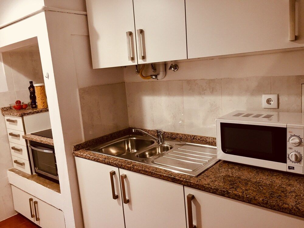 undefined Vintage Apartment in Historic Lisbon 10