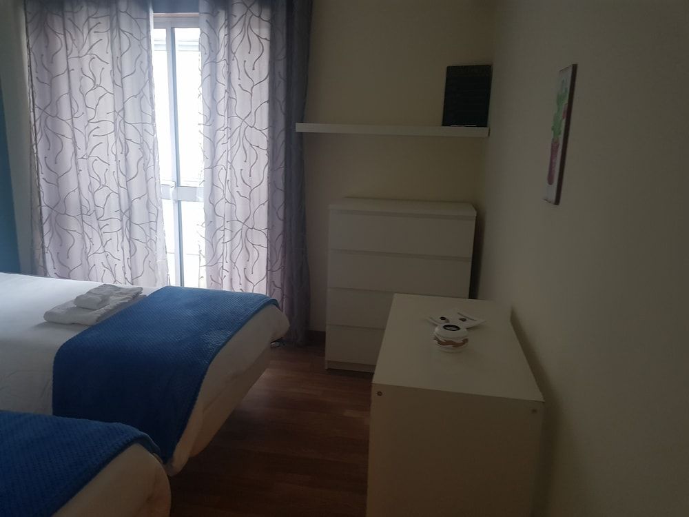 undefined Bright Spacious Lisbon 5