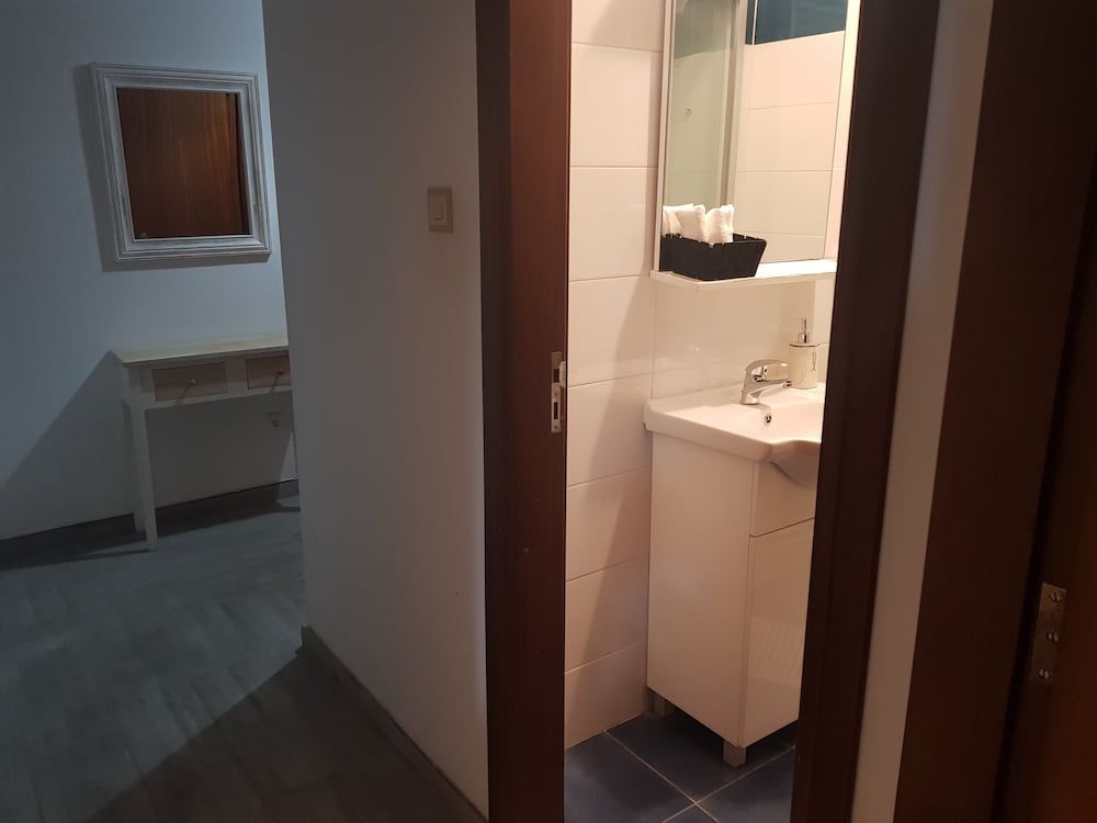 Bright Spacious Lisbon Townhome, 2 Bedrooms 18