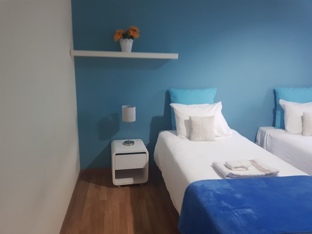 undefined Bright Spacious Lisbon 4