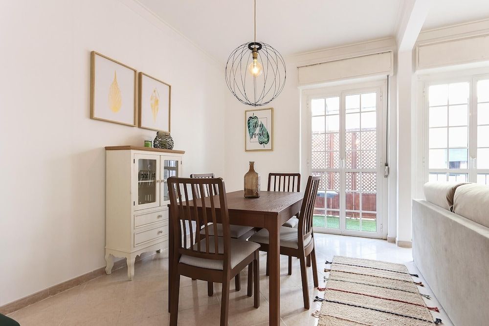 undefined Principe Real Balcony by Homing 7