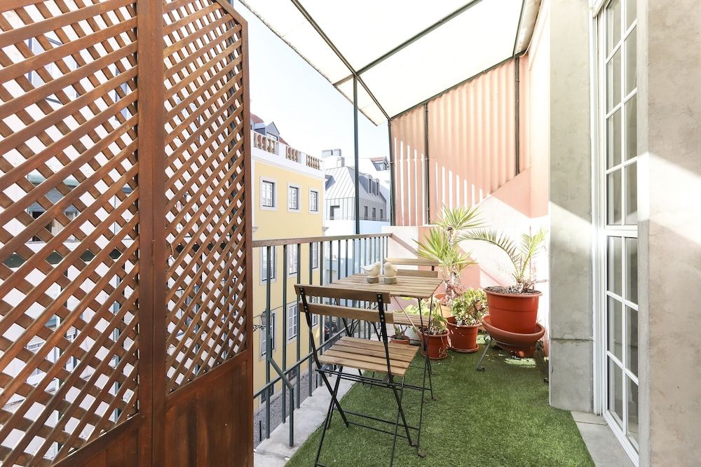 undefined Principe Real Balcony by Homing 10