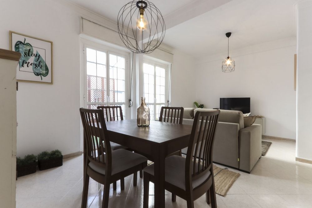 undefined Principe Real Balcony by Homing 4