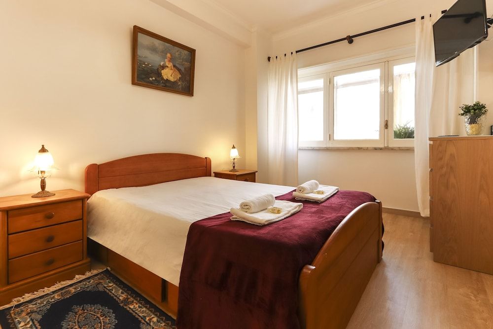 undefined Olaias Classic by Homing 8