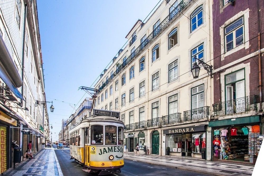 undefined LxWay Apartments Yellow Tram 3