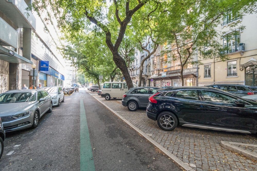 undefined Cosmopolis 2 3