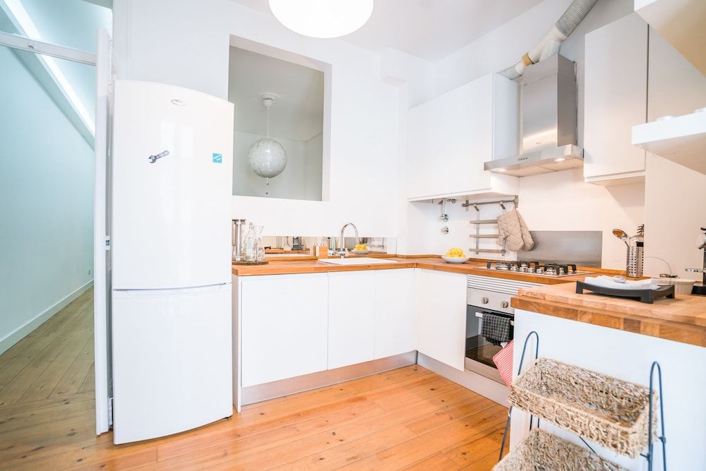 undefined Estrela Neoclassical Apt River View 9