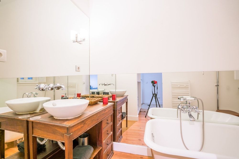 Estrela Neoclassical Apt River View Apartment, 4 Bedrooms, Balcony, River View 15