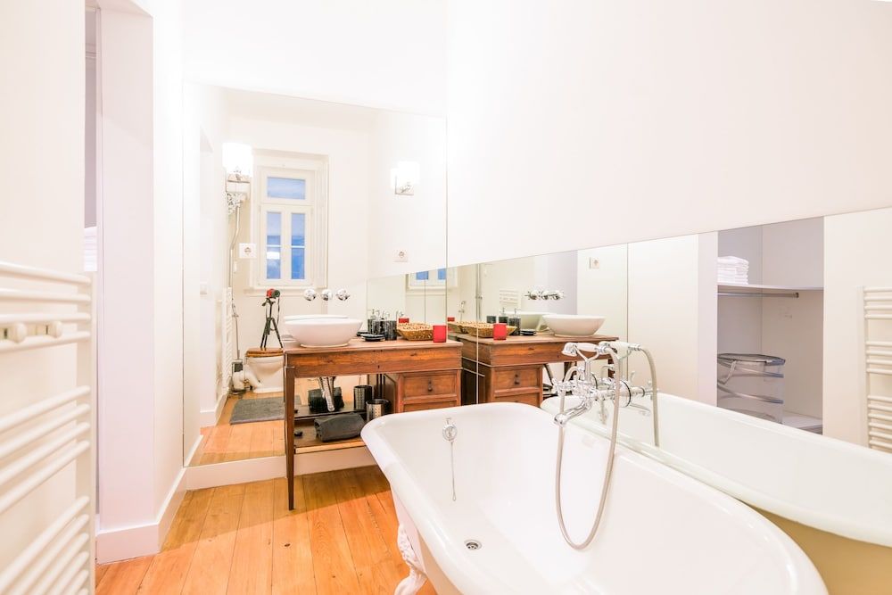 Estrela Neoclassical Apt River View Apartment, 4 Bedrooms, Balcony, River View 11