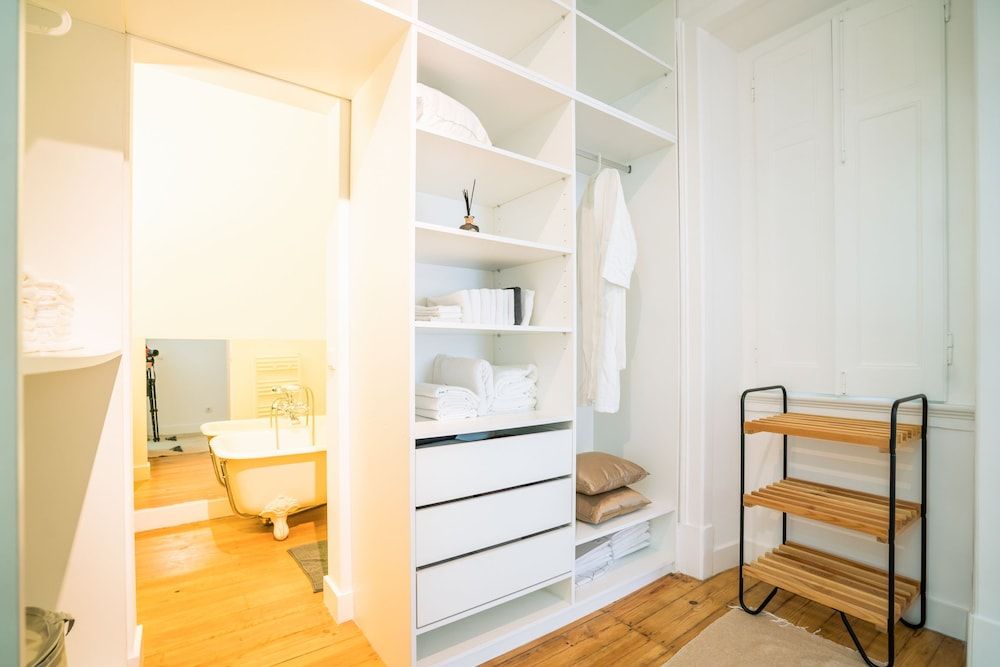 Estrela Neoclassical Apt River View Apartment, 4 Bedrooms, Balcony, River View 17