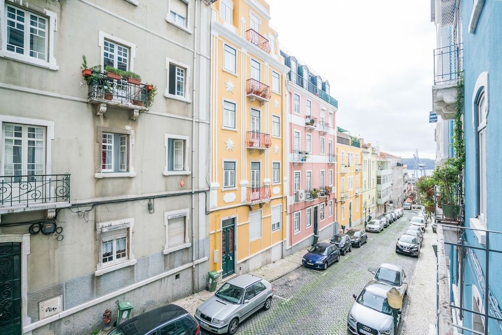 undefined Estrela Neoclassical Apt River View 5