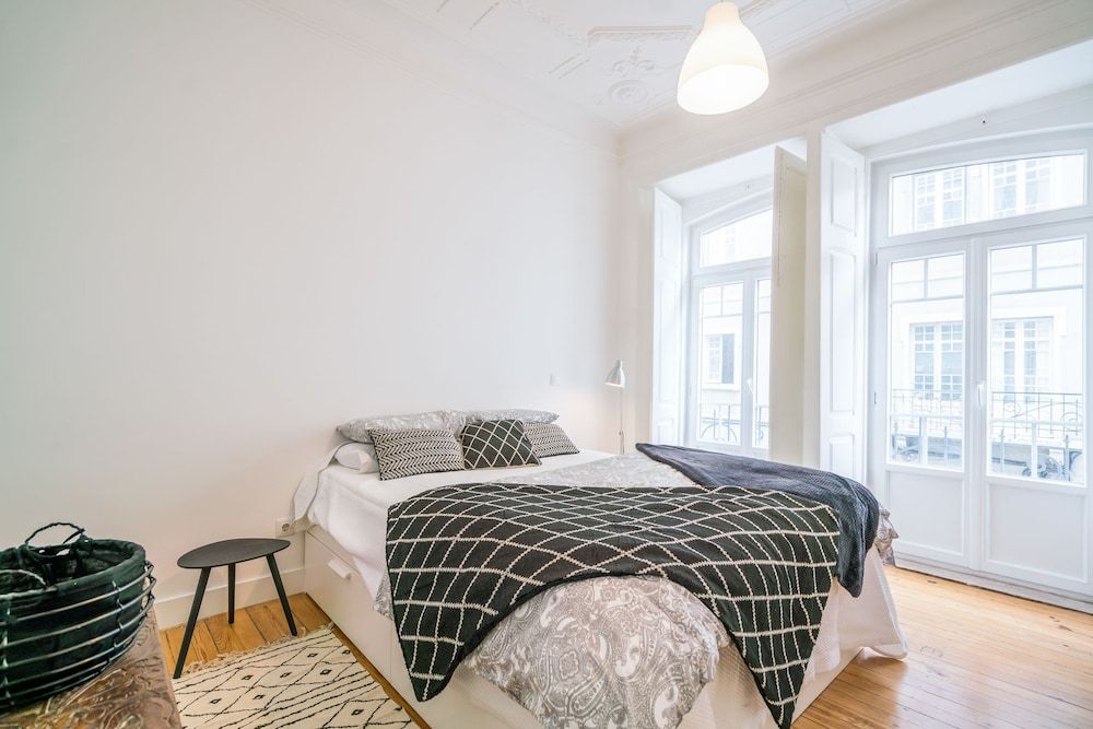 Estrela Neoclassical Apt River View Apartment, 4 Bedrooms, Balcony, River View 6