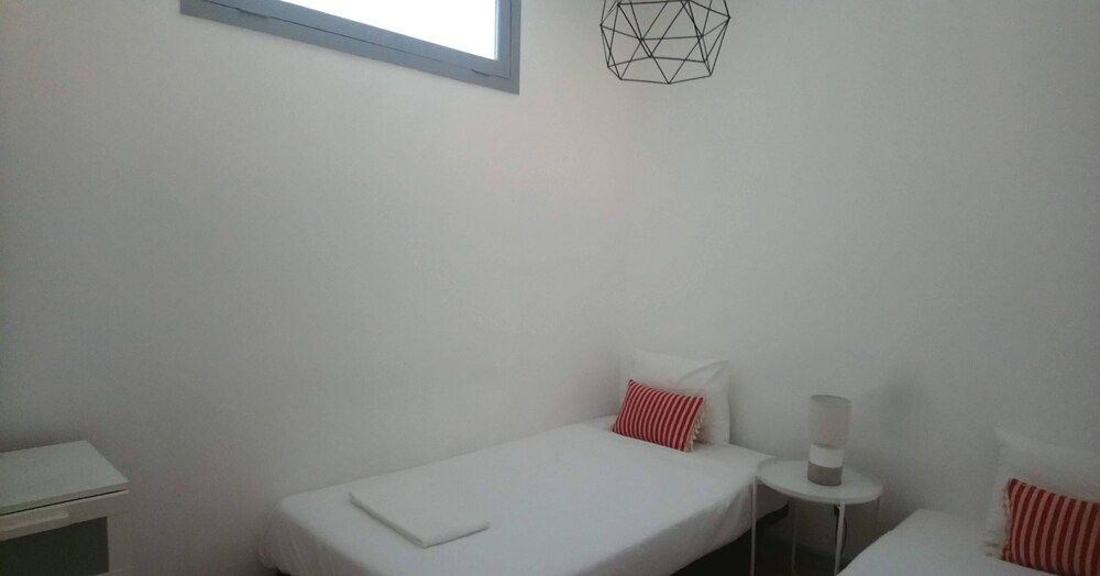 undefined Stunning Apartment With Yard in Alfama 3