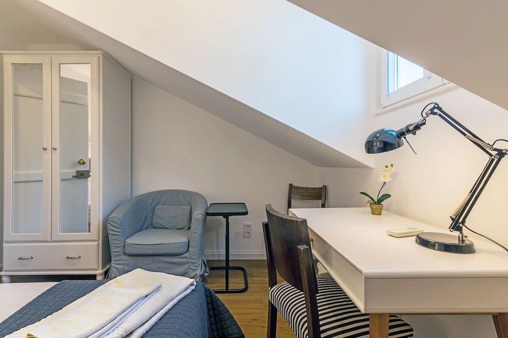 Bairro Alto Palace Apartment for Large Groups City Apartment, Multiple Beds 41